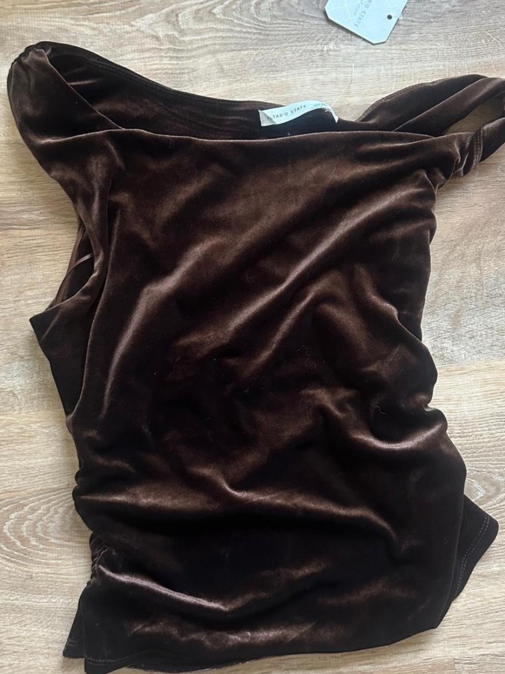 New brown twist sleeve velvet top